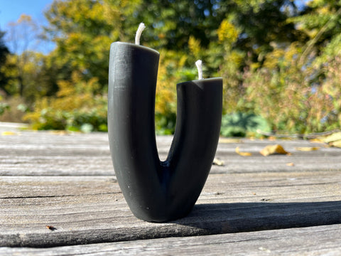 Black Beeswax Blossom Candle